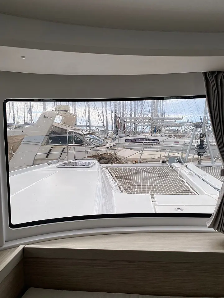Lagoon 42 - 