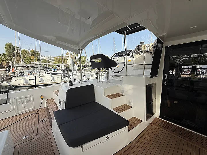Lagoon 42 - 