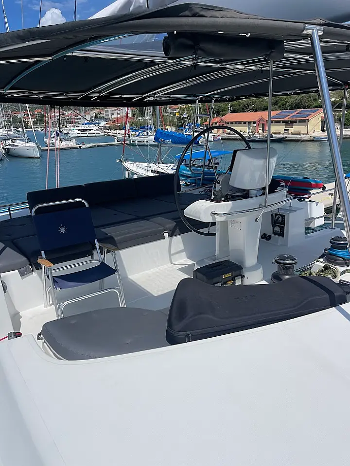 Lagoon 52F - 