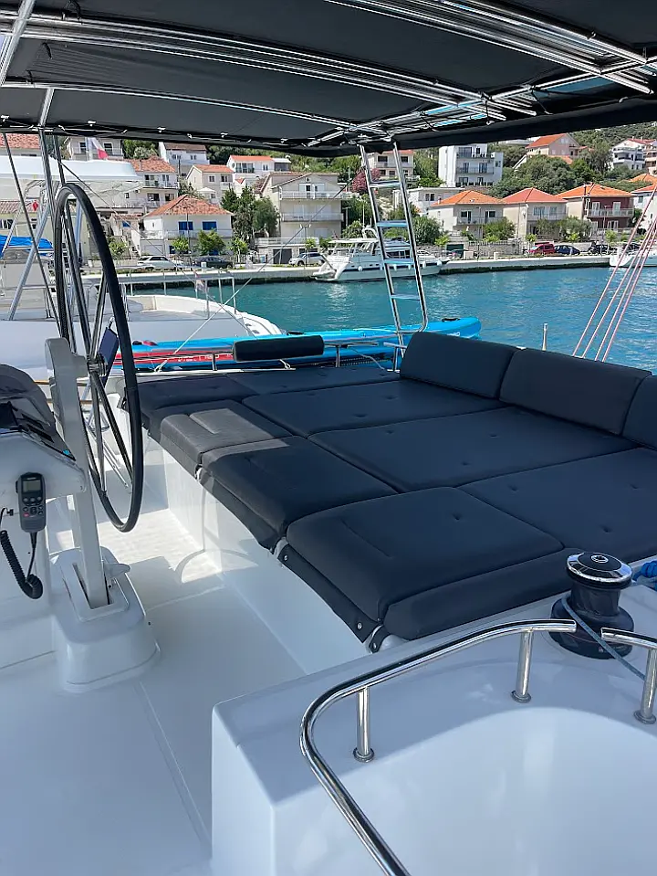 Lagoon 52F - 
