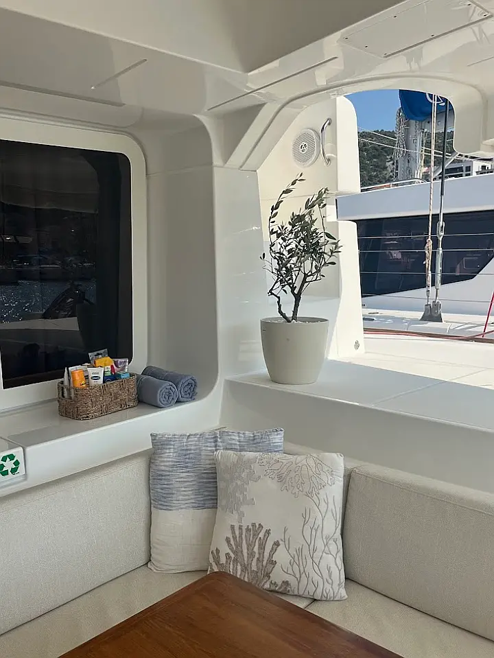 Lagoon 52F - 