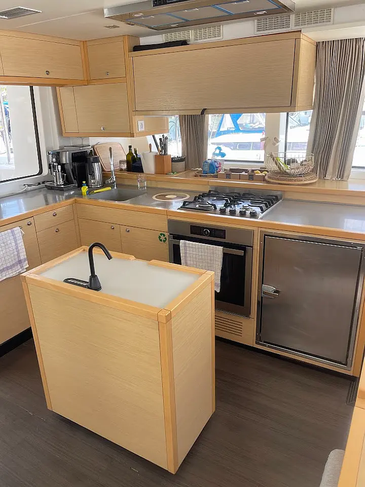 Lagoon 52F - 