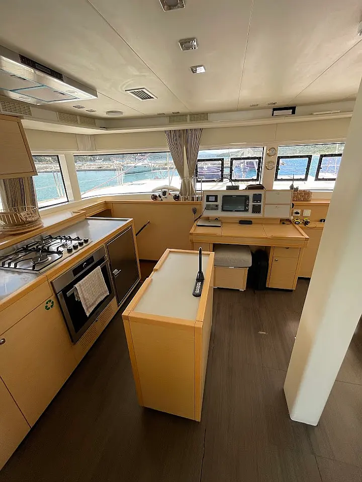 Lagoon 52F - 
