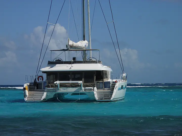 Lagoon 620 - ship / aft