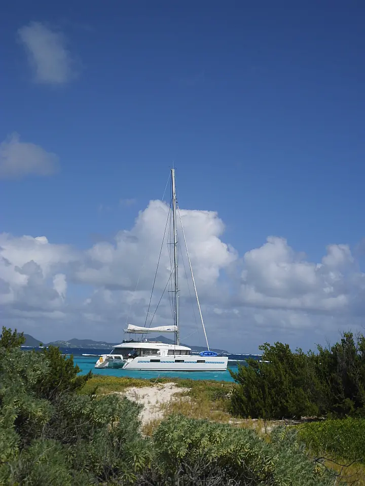 Lagoon 620 - Ship 2