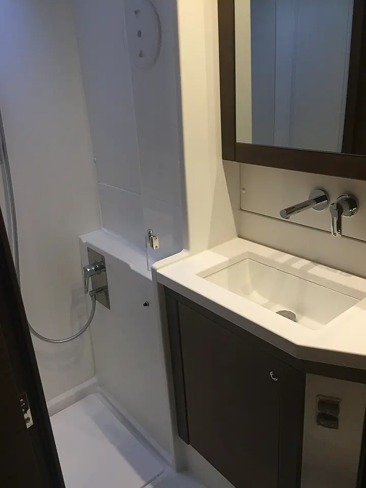 Lagoon 450 SporTop - Bath