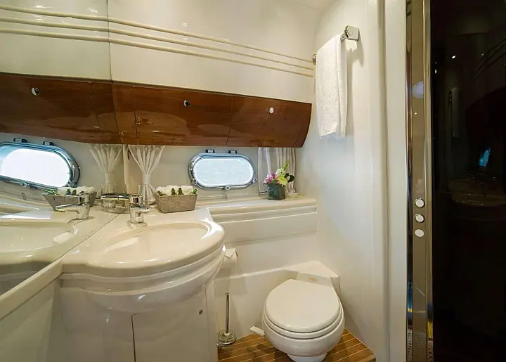 Princess V65 - 