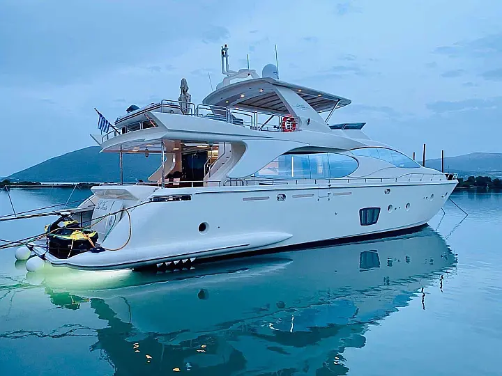 Azimut 85F - 
