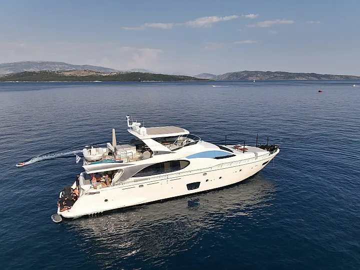 Azimut 85F - 
