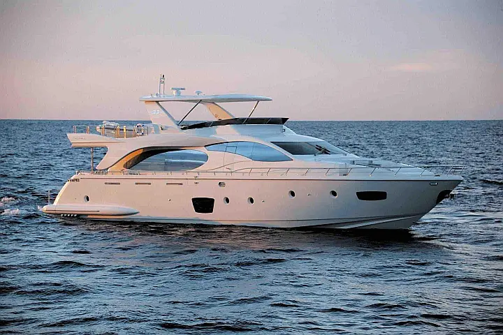 Azimut 85F - 