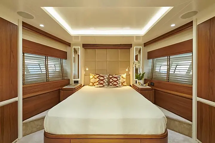 Azimut 85F - 