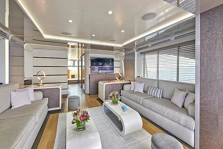 Azimut 85F - 