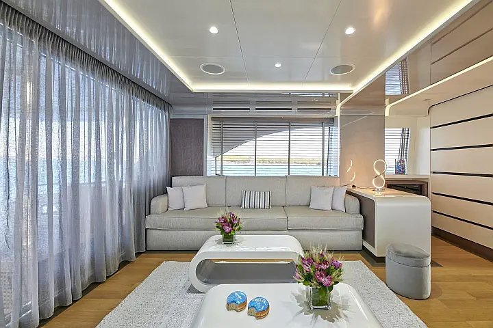 Azimut 85F - 