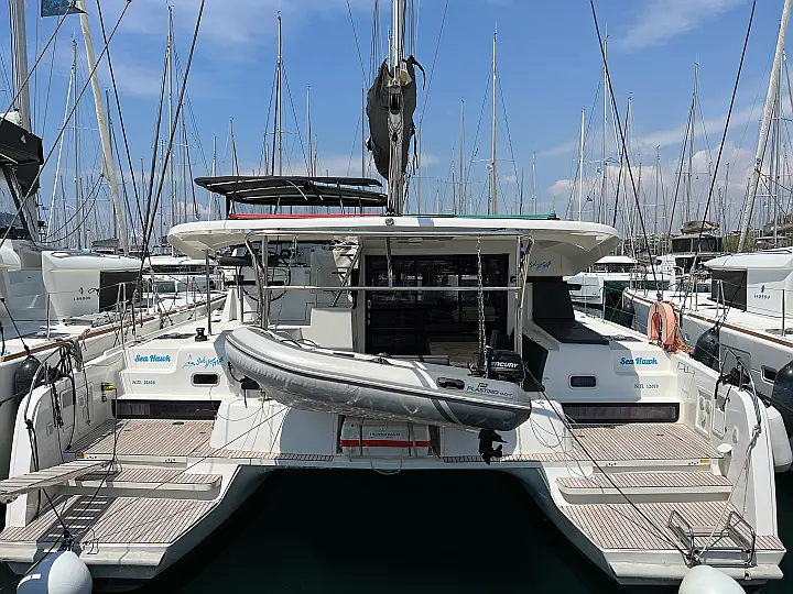 Lagoon 42 - 