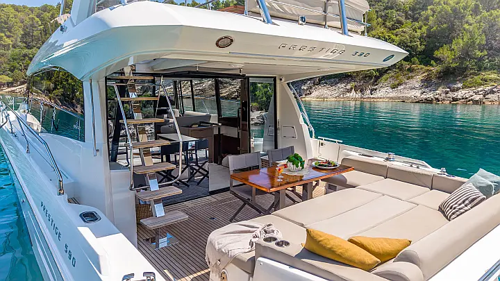 Prestige 590 Fly - 