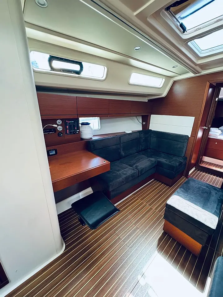 Hanse 458 - 