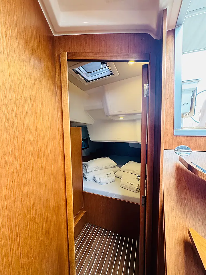 Bavaria C38 - 