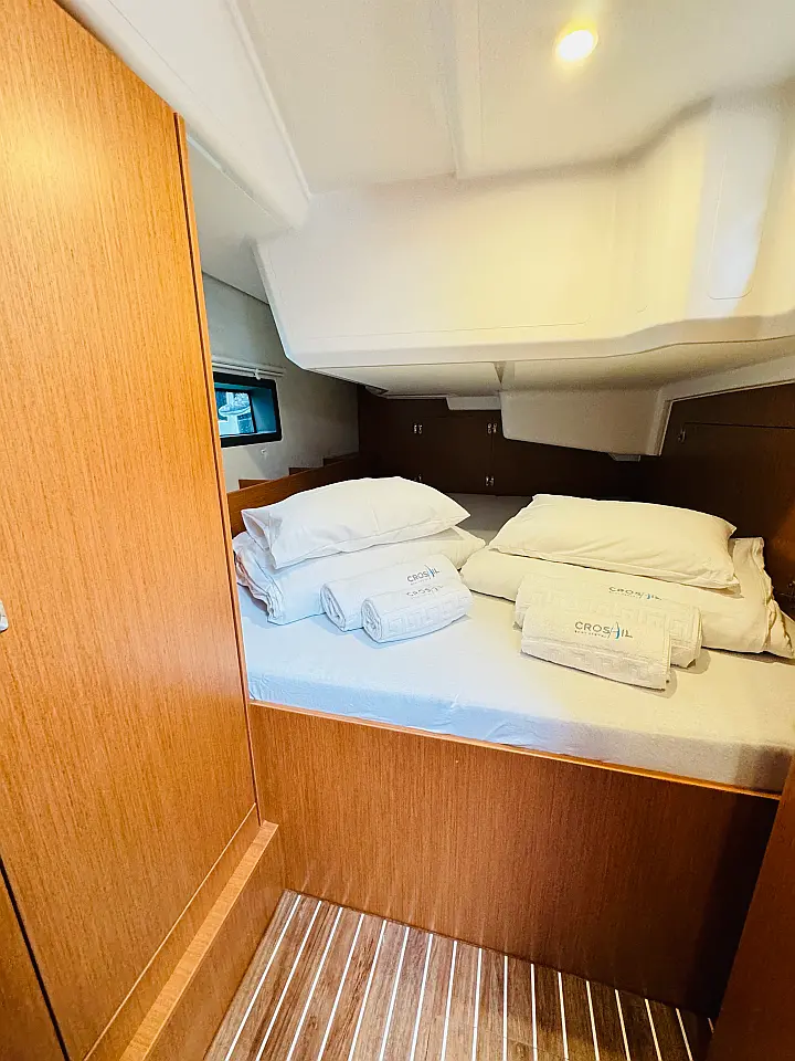 Bavaria C38 - 