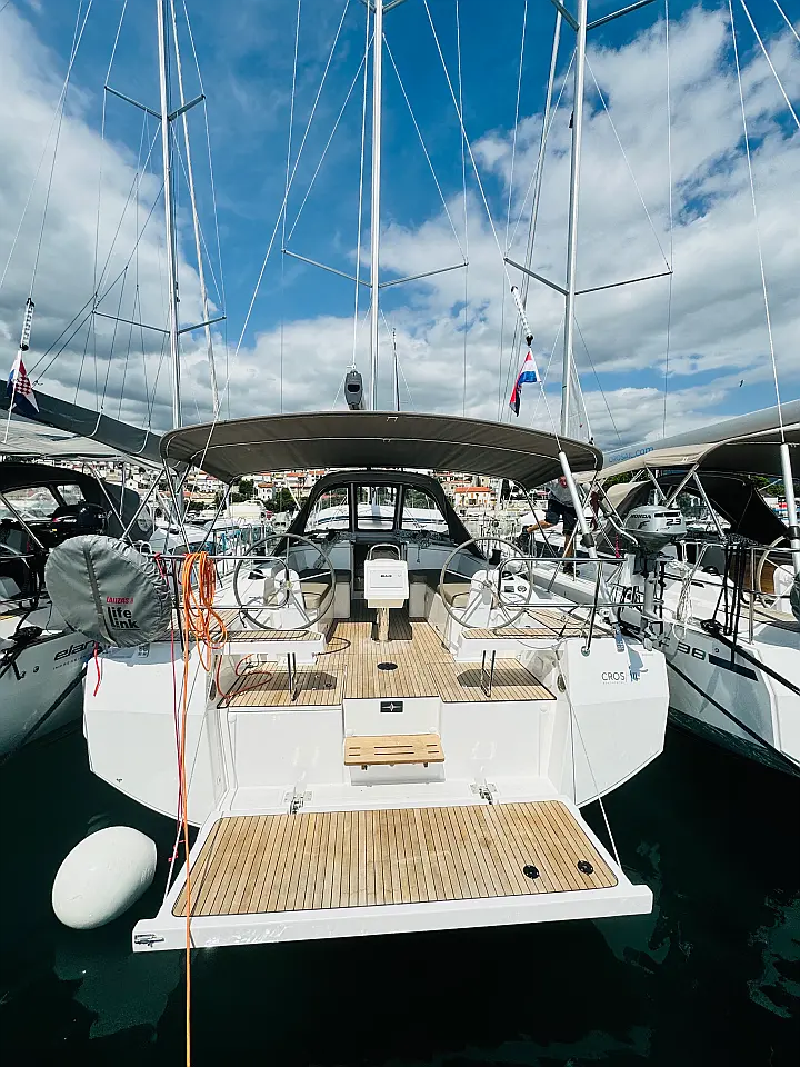 Bavaria C38 - 
