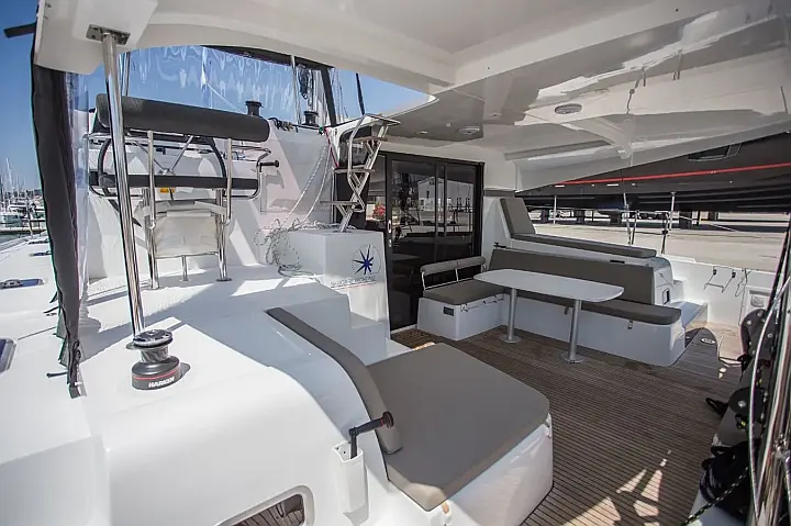 Lagoon 42 - 