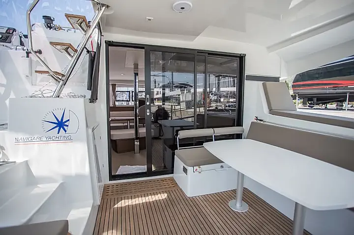 Lagoon 42 - 