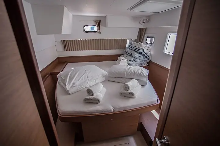 Lagoon 42 - 