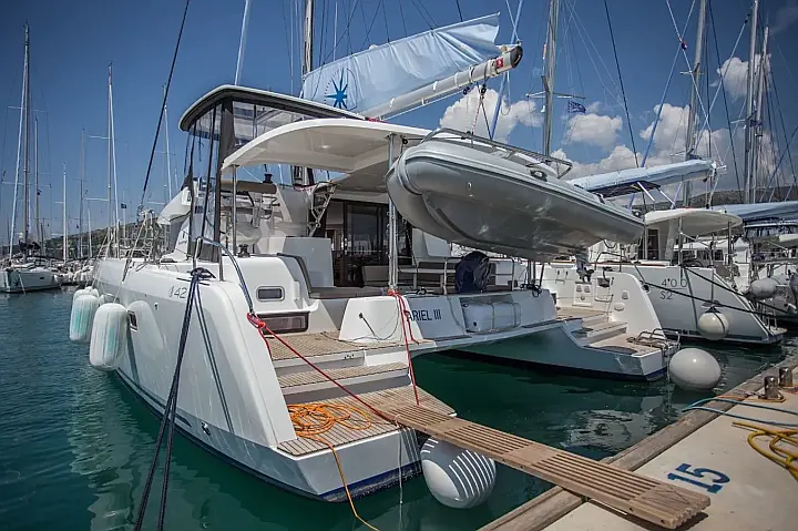 Lagoon 42 - 