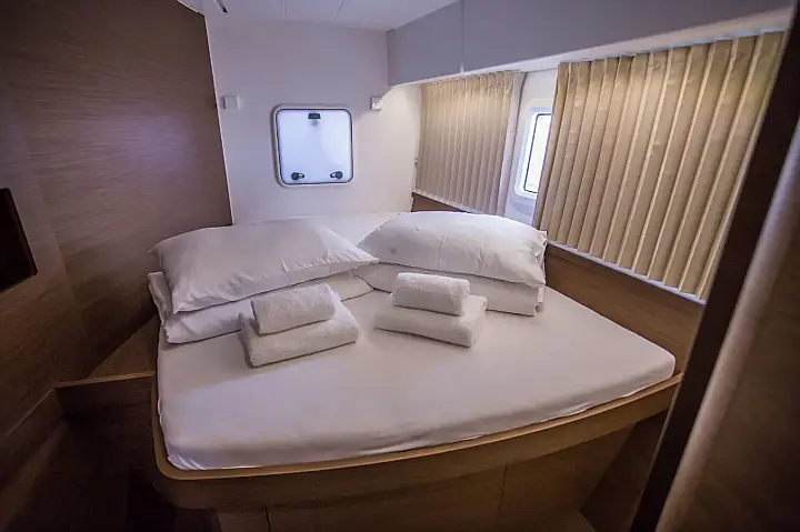 Lagoon 42 - 