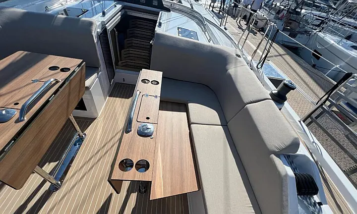Bavaria C46 - 