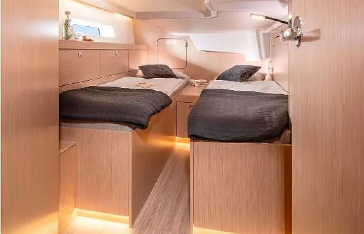 Bavaria C46 - 