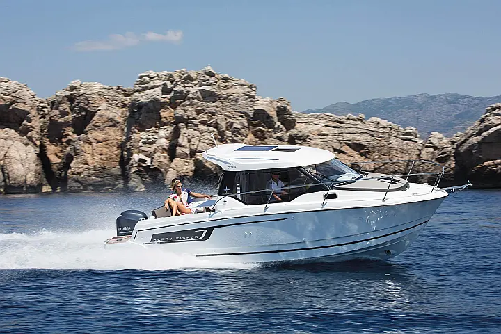 Merry Fisher 795 - 