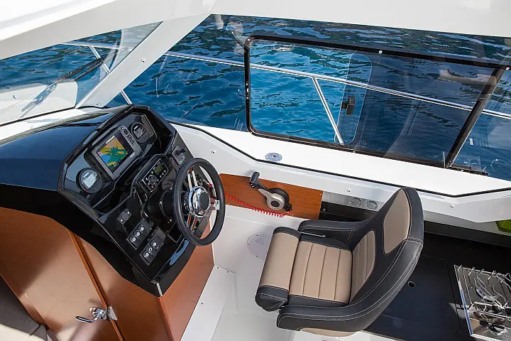 Merry Fisher 795 - 