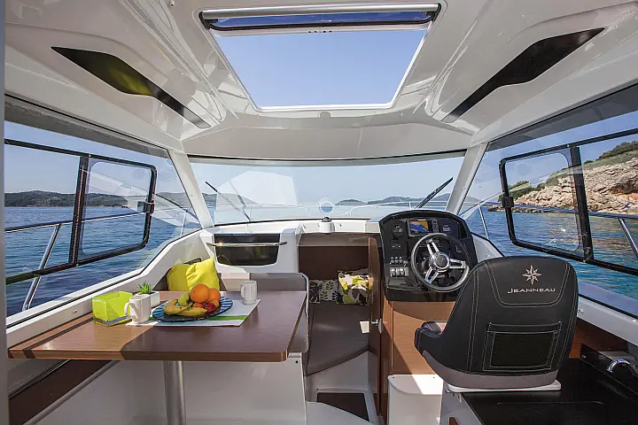 Merry Fisher 795 - 