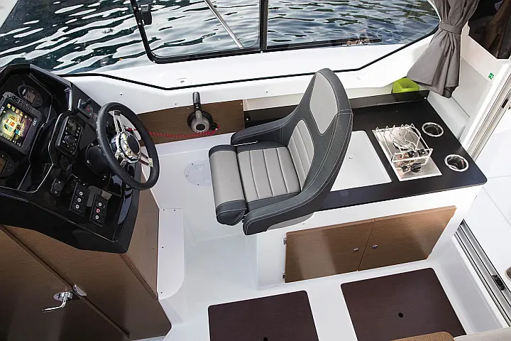 Merry Fisher 795 - 
