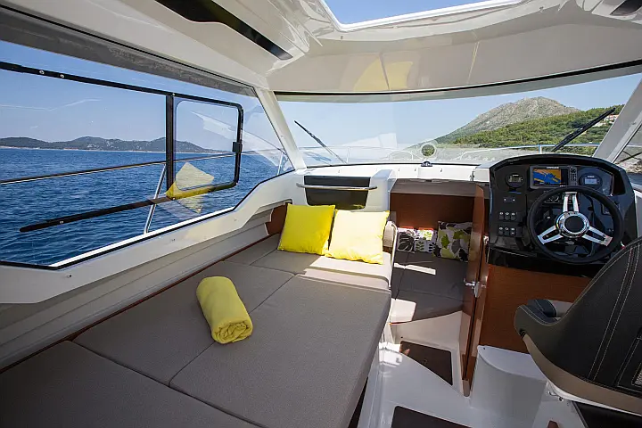 Merry Fisher 795 - 