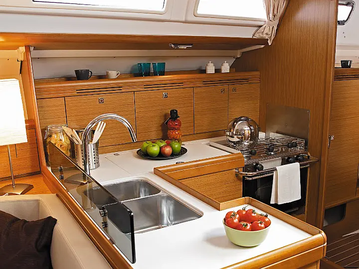 Sun Odyssey 42 i - interior