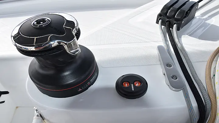 Lagoon 42 (A/C, generator, Watermaker) - 