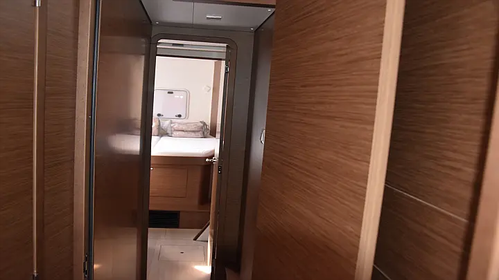 Lagoon 42 (A/C, generator, Watermaker) - 