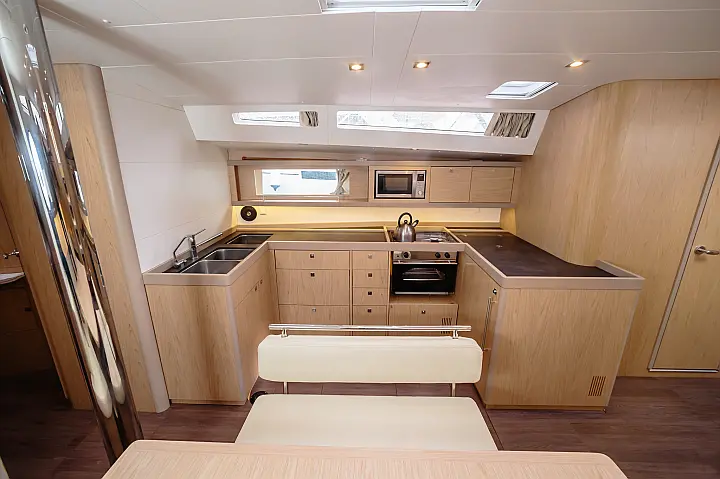 Oceanis 48 - cucina