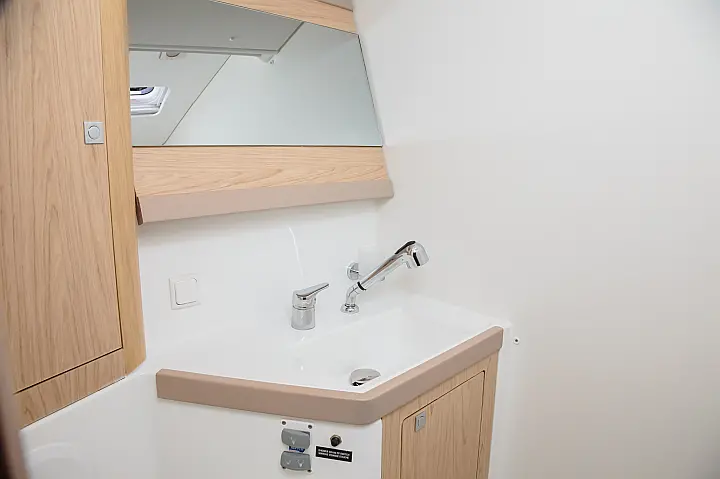 Oceanis 48 - bagno